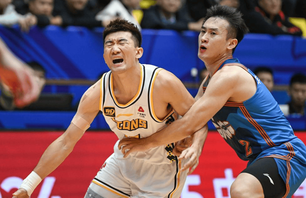 关于国际比赛日CBA常规赛传出新动向，辽宁本钢内部沟通，管理层表态——话题不断，团队化学反应显著的信息-LOL竞猜